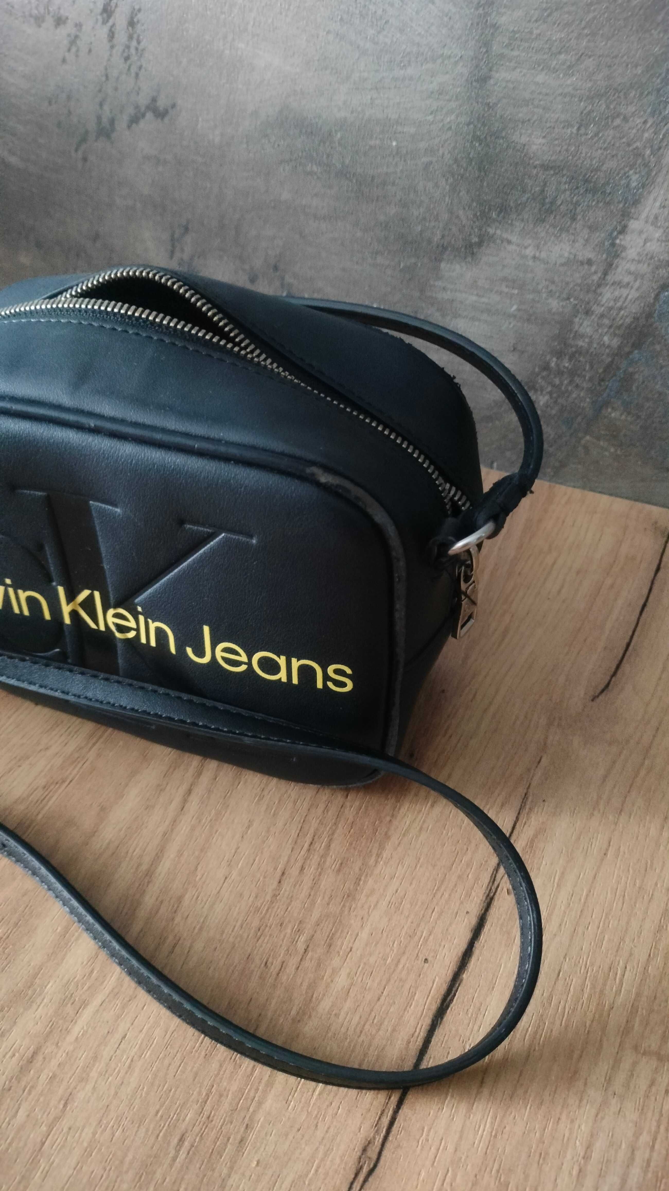 Mała torebka Calvin Klein