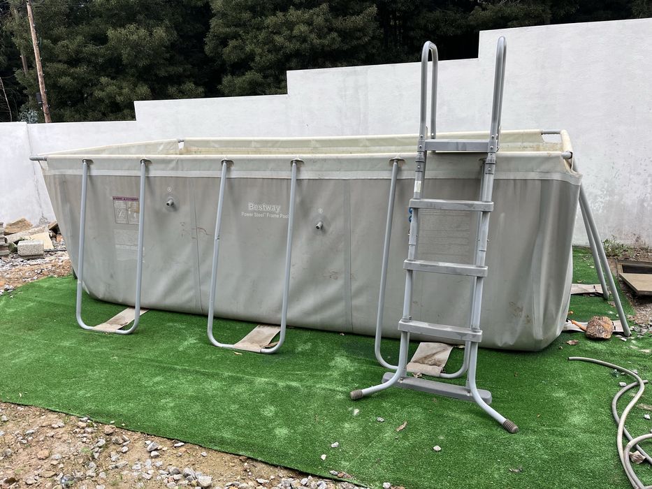 Piscina bestway usada 4.12x2x1,22mt