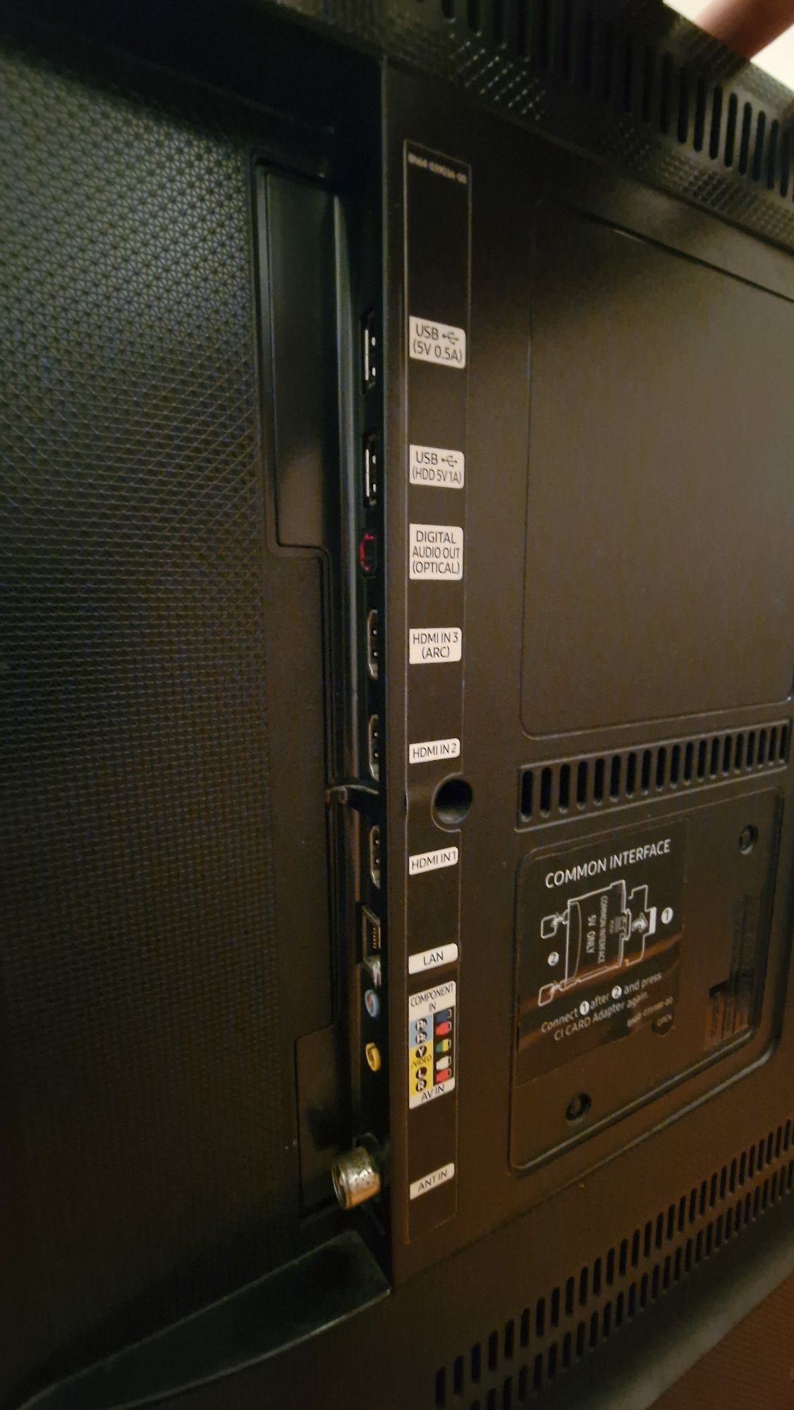 Tv samsung smart tv 4k de 40 polegadas com comando