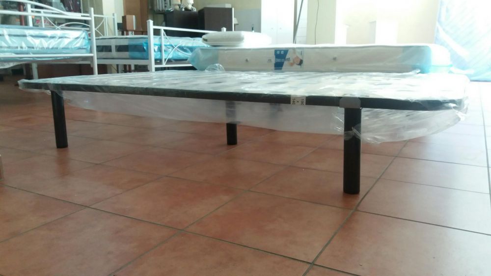 Colchão ortopédico casal + estrado c/pés + 2 almofadas! NOVO!