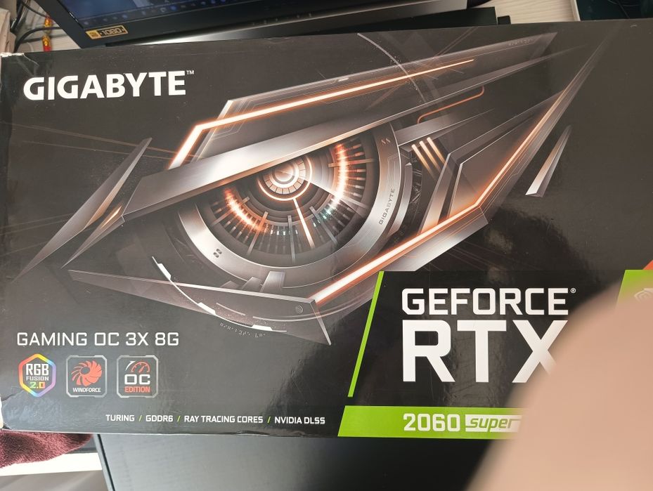 Відеокарта Gigabyte RTX 2060 Super з 3-ма вентиляторами