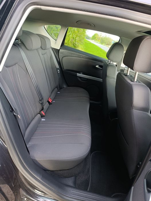 Seat Leon 2012 rok lift ksenon nawigacja zamiana super stan