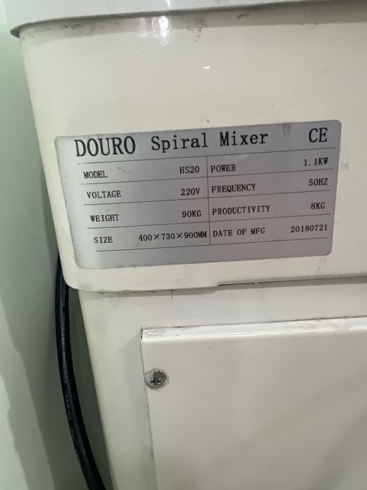 Vendo amassadeira 20l