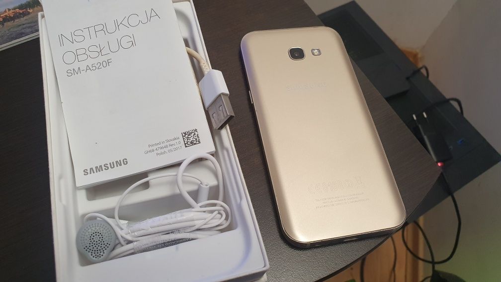 Samsung a5 2017 - Stan bardzo dobry