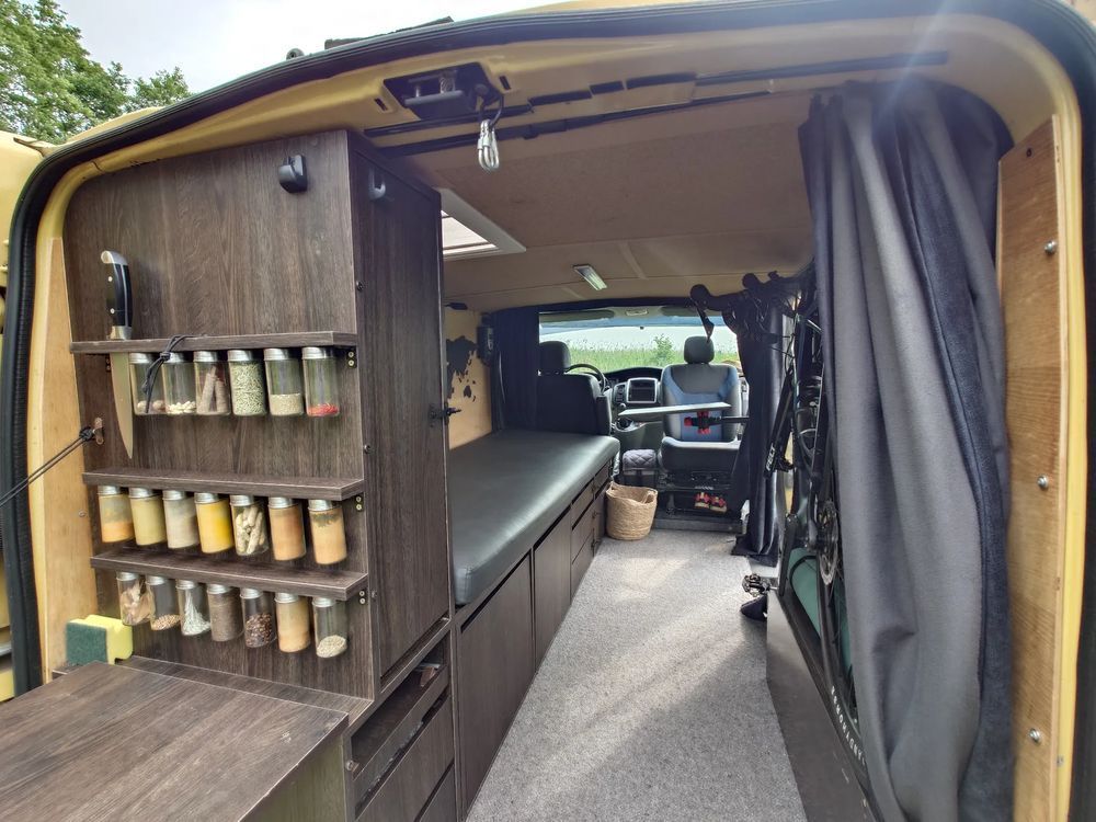 Renault Trafic Kamper, sprawny, do jazdy bez wkładu