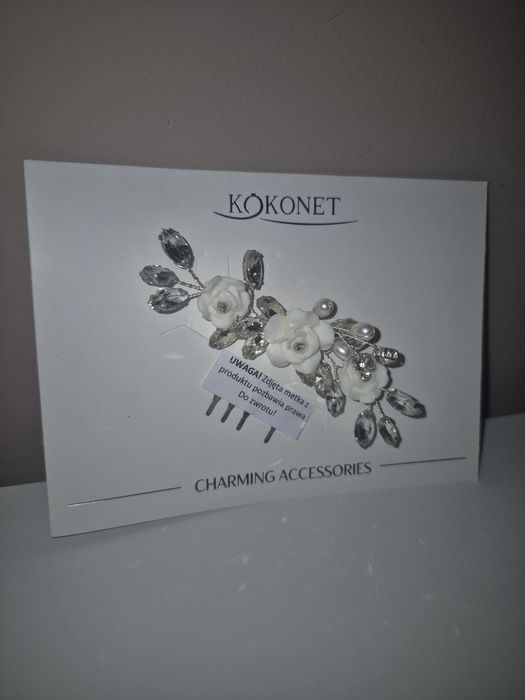 Grzebień białe kwiaty perły róże srebro rustykalny ślub i wesele