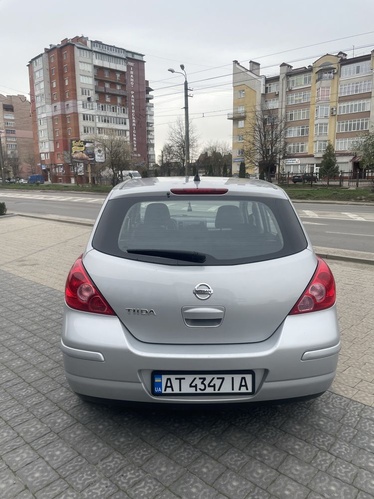 Nissan Tiida 2008 року