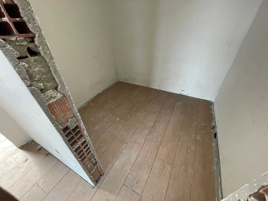 F.S.S – Ladrilhador / Revestimento Cerâmico | Agueda