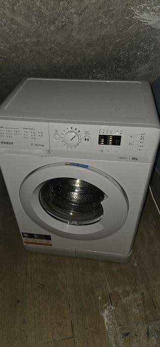 Пральна Indesit бу