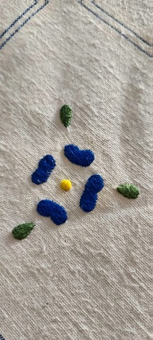 Toalha bordada à mão para cozinha