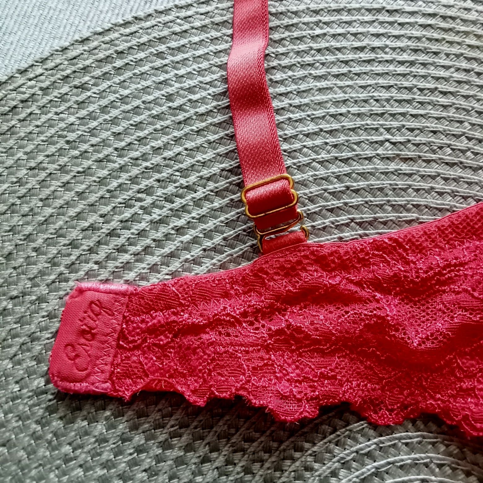 Biustonosz push up, koronkowy Esotiq 75D