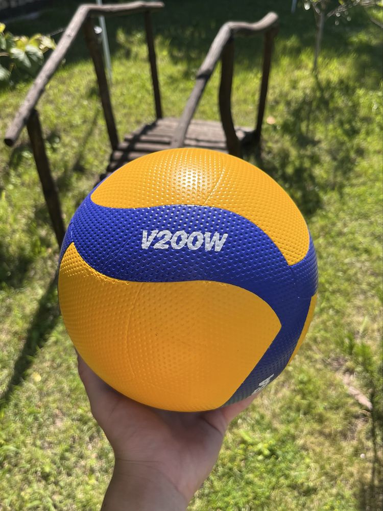 Мяч волейбольный Mikasa V200W / мяч для волейбола Микаса