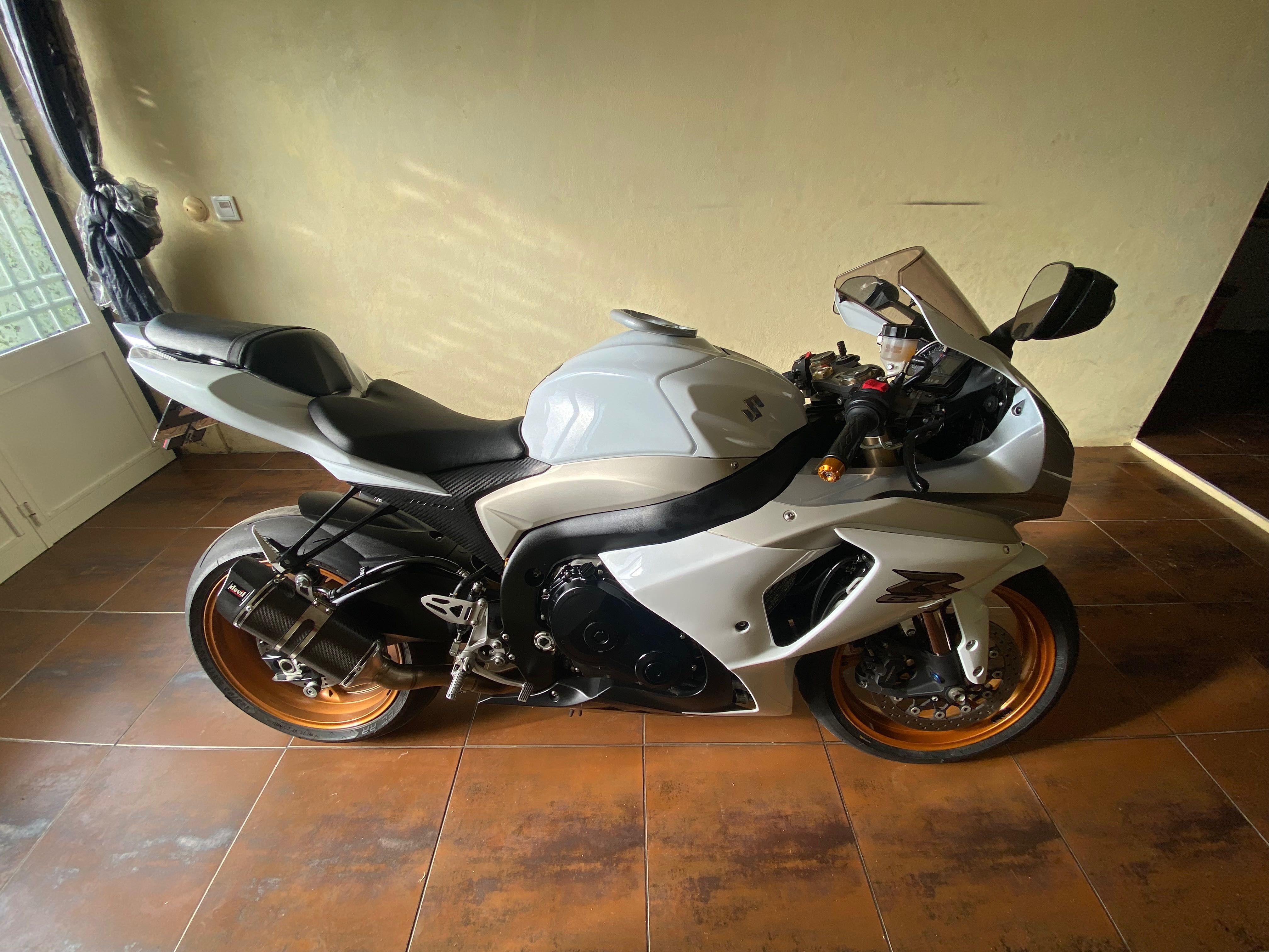 Gsxr 1000 L0 2010 ( apenas 17.000klm)
