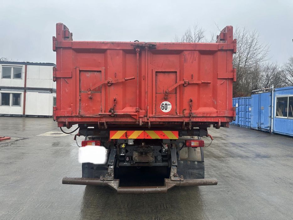 Volvo FM com grua e bascula