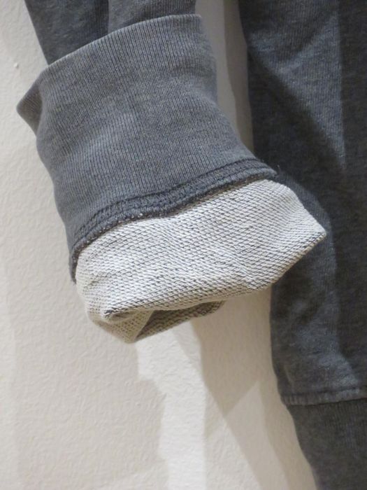 Camisola Sweat Carhartt | Cinza Escuro | Letras Brancas | Tamanho M