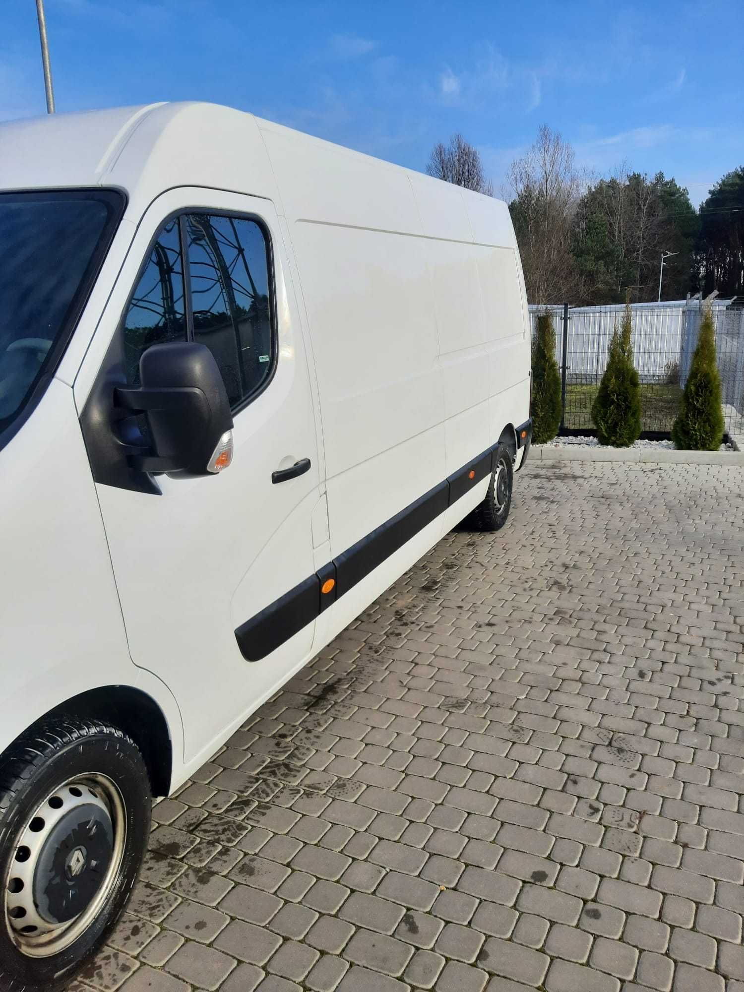 Wynajem Busa Renault Master L3H2