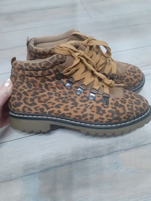 Buty w panterke roz. 39