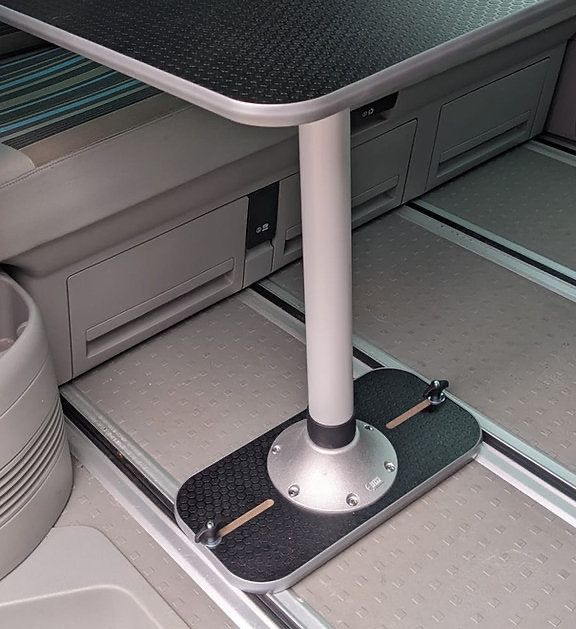 Vangear Table Stand Camper