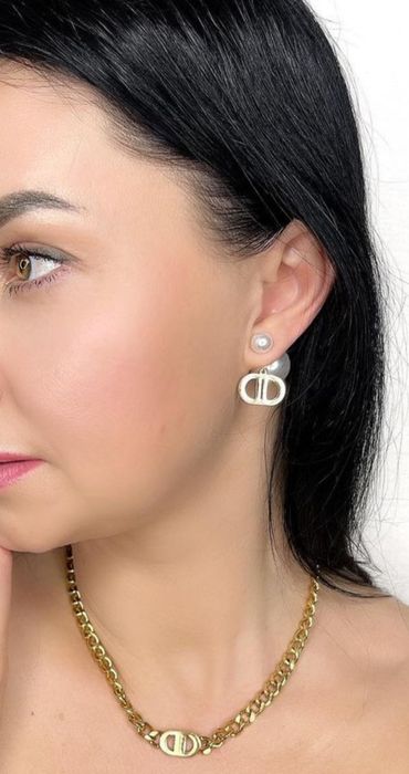 Сережки в стилі Dior