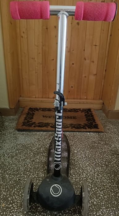 Hulajnoga trzykolowa