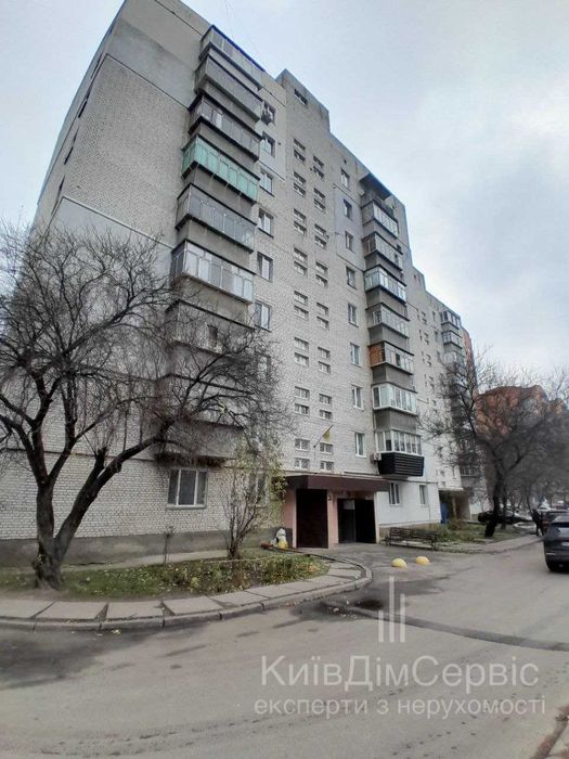 продам квартиру Бровари парк Перемоги Грушевського 3А