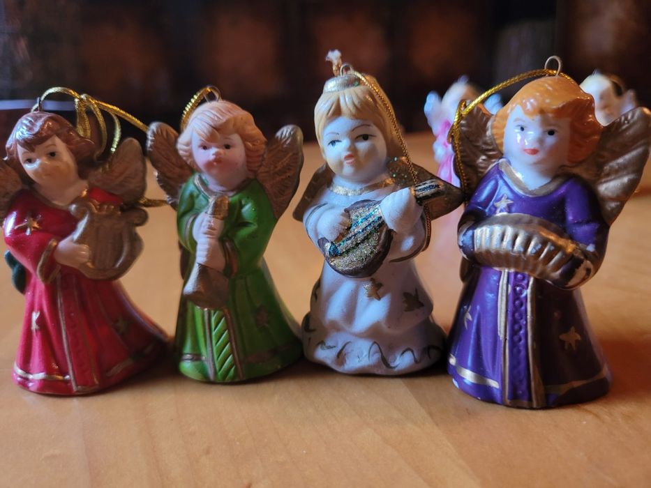Ozdoby na choinkę aniołki  porcelana  bombki