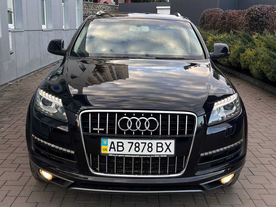 Продам сімейний автомобіль Q7 2013р.