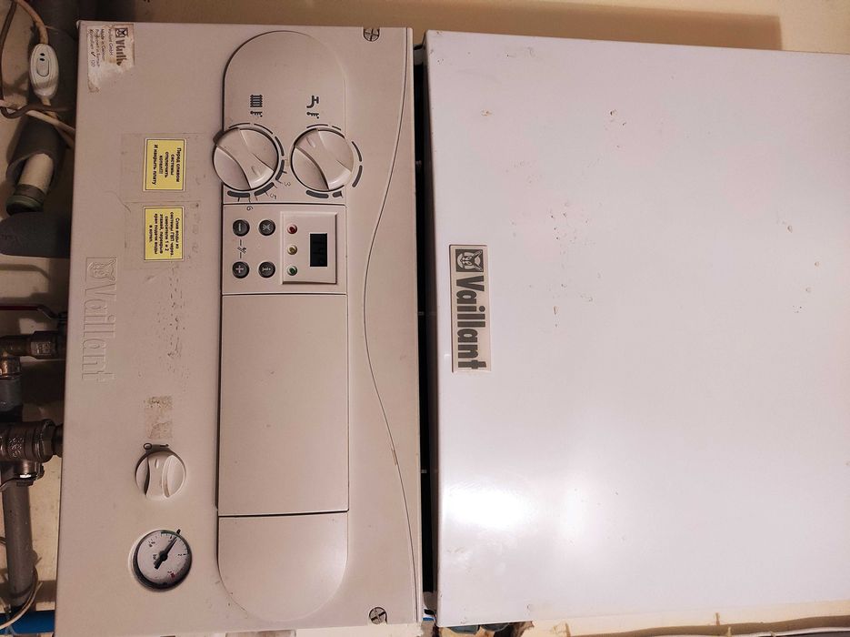 Котел Vaillant vuw int 282/2 turbo Запчасти. Разборка. Запчастини