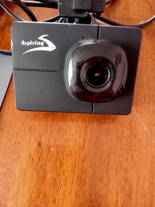Продам відеореєстратор Aspiring AT 220