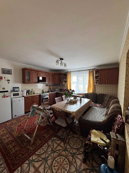 Продається особняк м.Бурштин.Вартий вашої уваги!