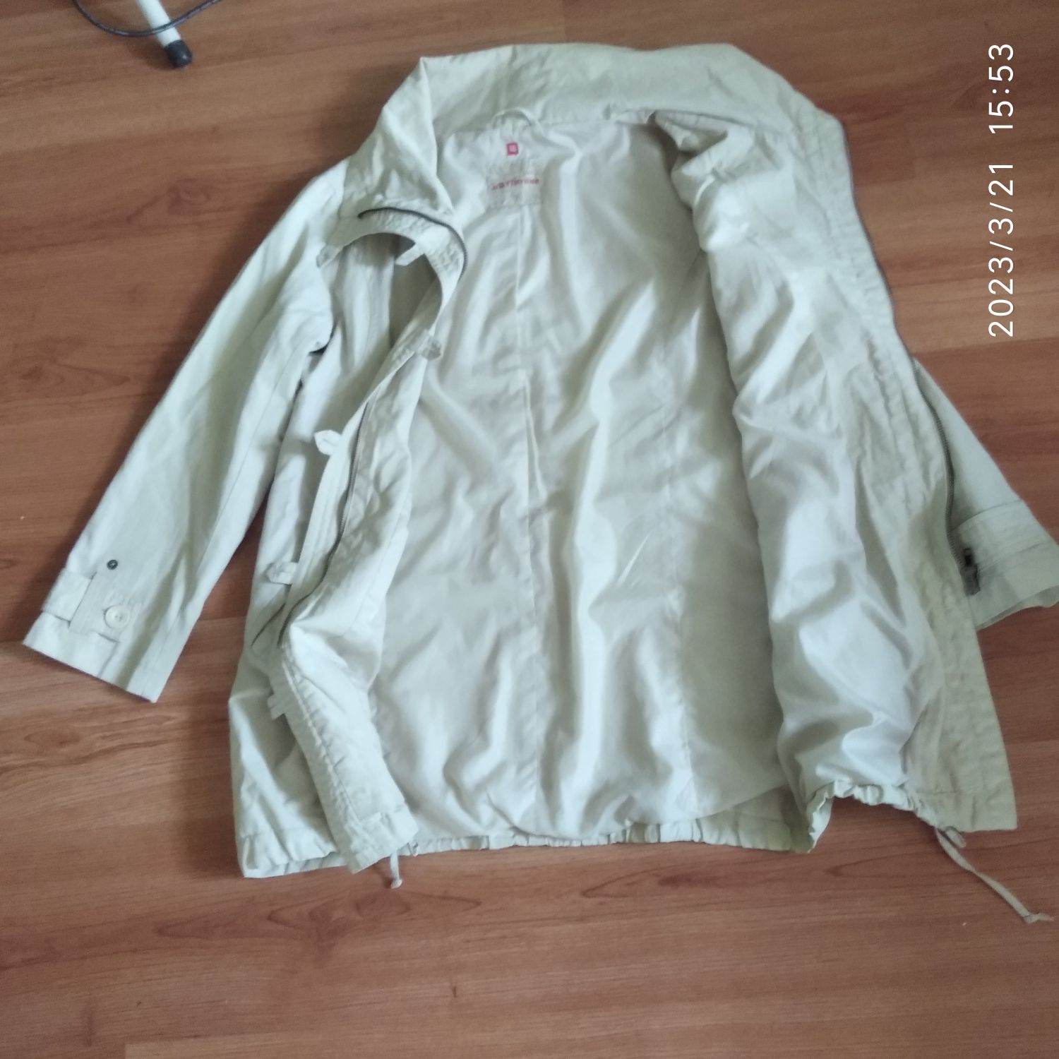 Курточка-ветровка, размер 46