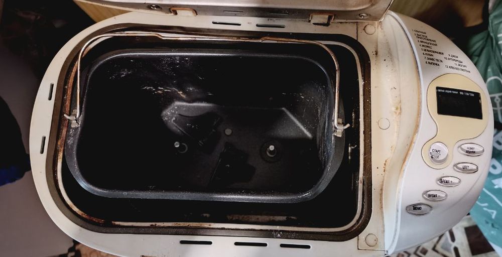 Хлебопечка Liberton в хорошем состоянии