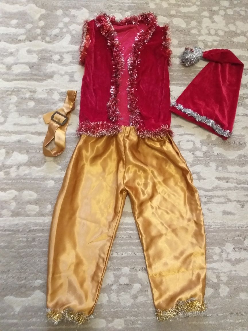 Карнавальний костюм новорічного  гнома