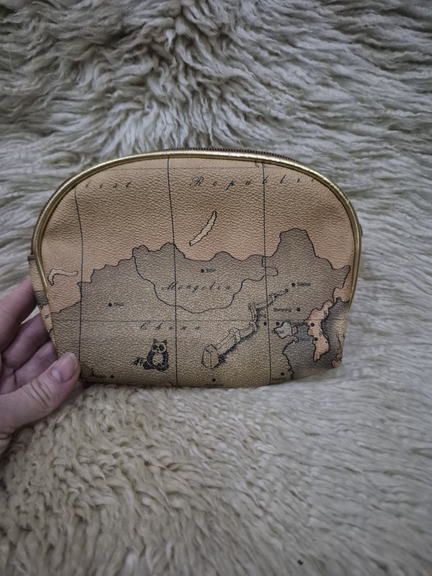 Косметичечка Карта мира