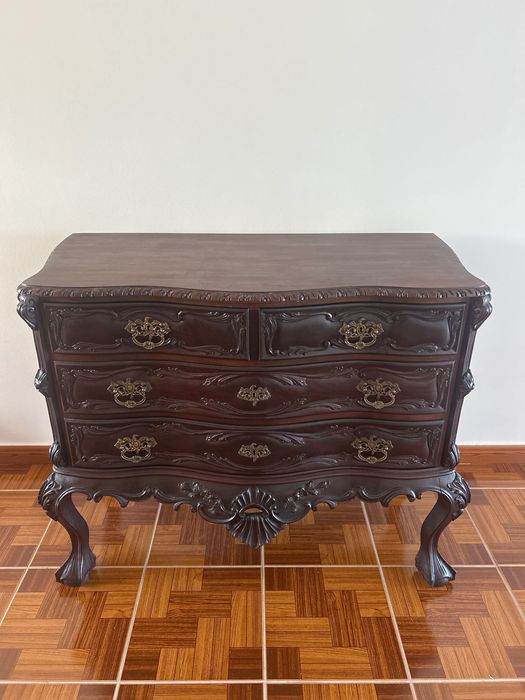 Cómoda antiga D. João V