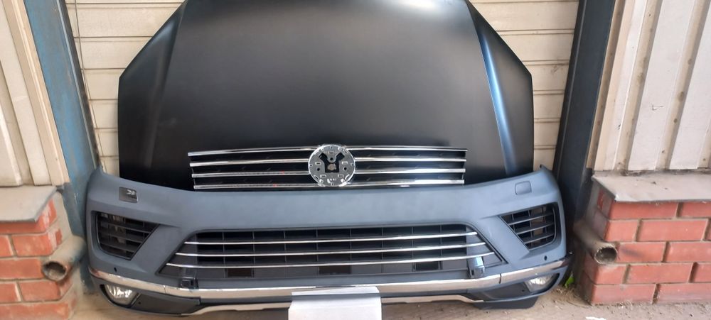 Volkswagen Touareg 2015 Бампер передний фольксваген туарег 2015