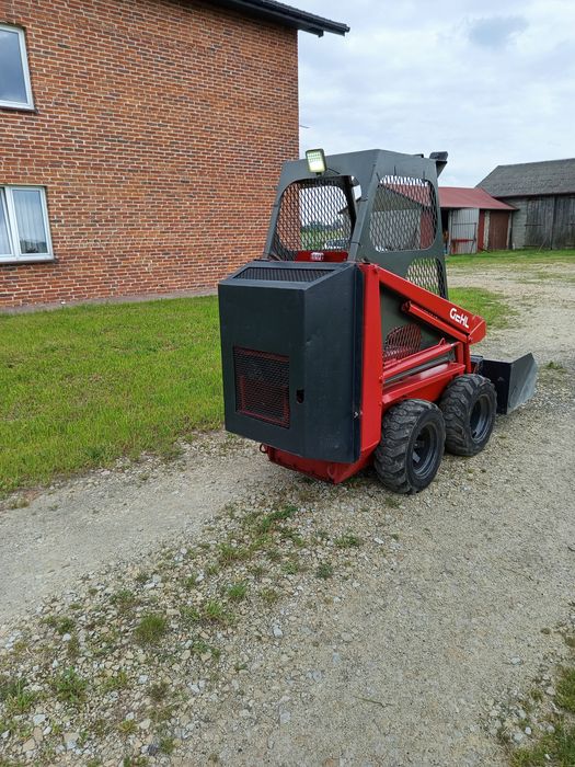 Miniładowarka ładowarka bobcat gehl weideman case Kubota