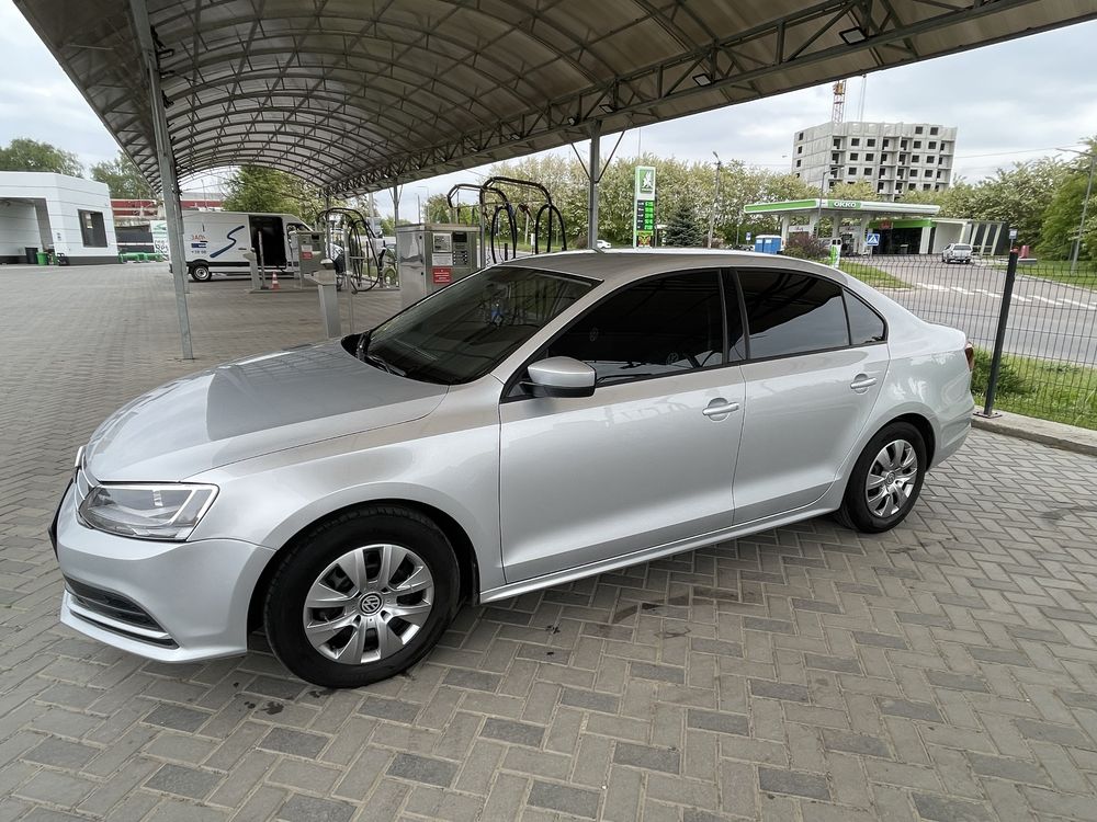 Volkswagen Jetta 2015р в відмінному стані