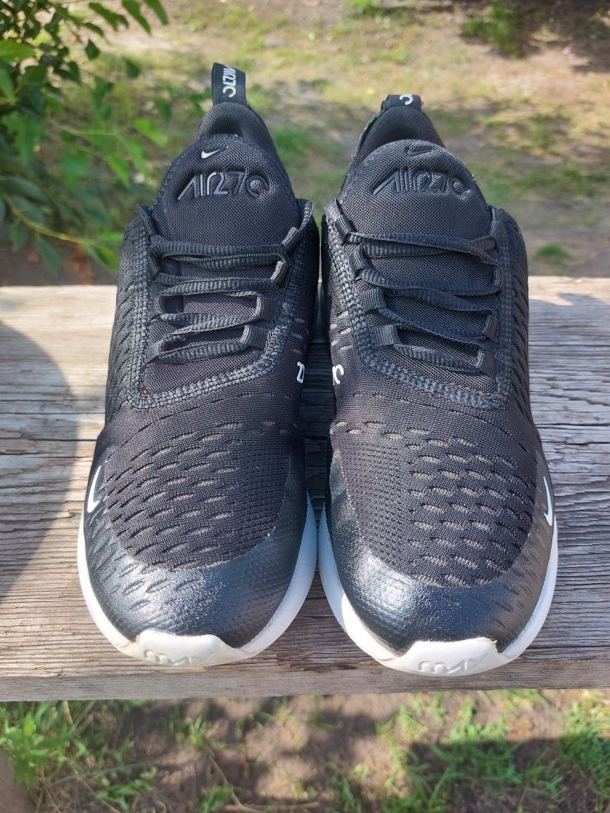 Идеальные кроссовки Nike Air Max 270 , размер 38,5