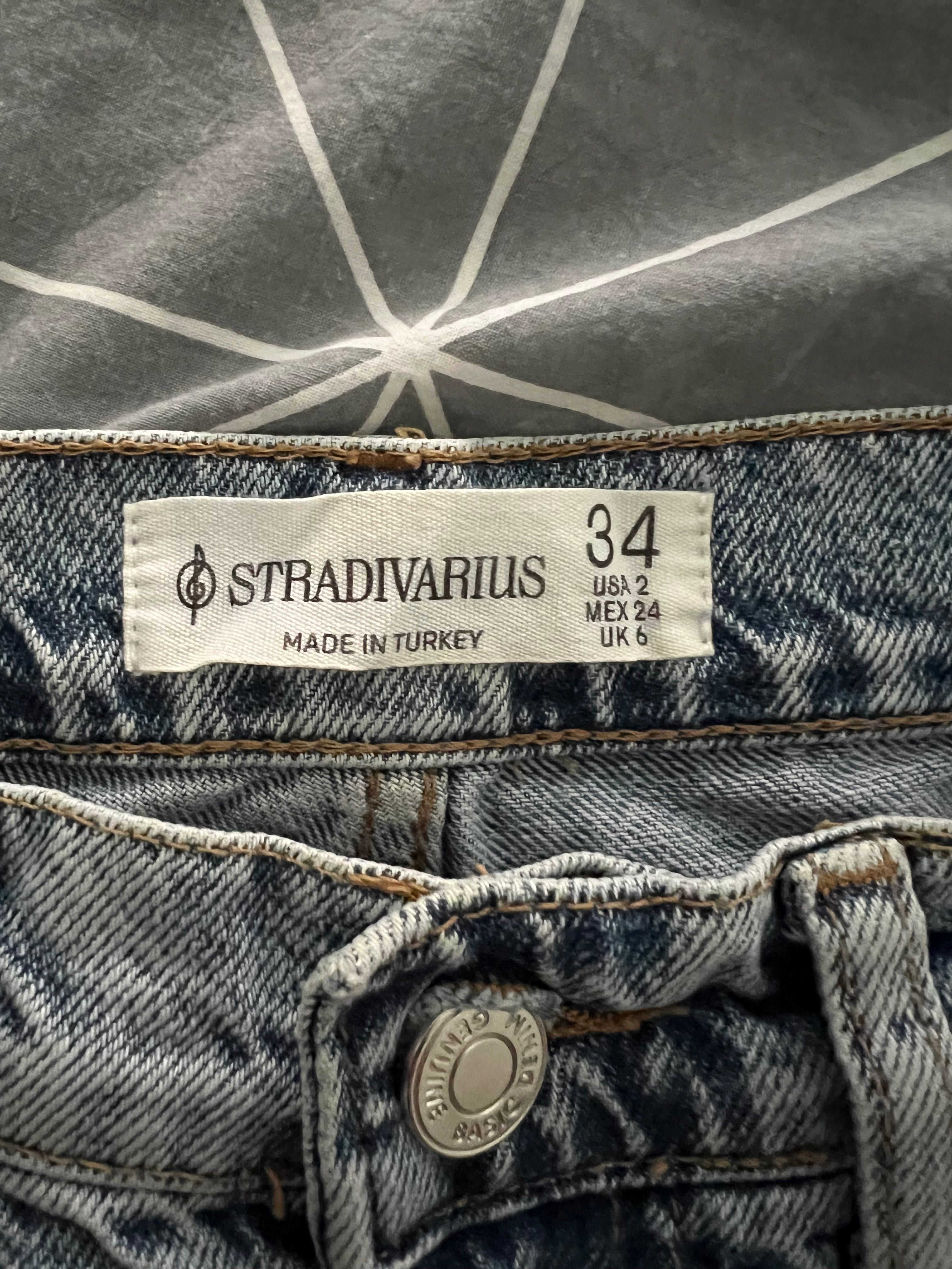 Jeansy Stradivarius straight leg z niskim stanem