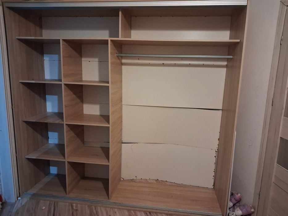 Sprzedam duża szafe