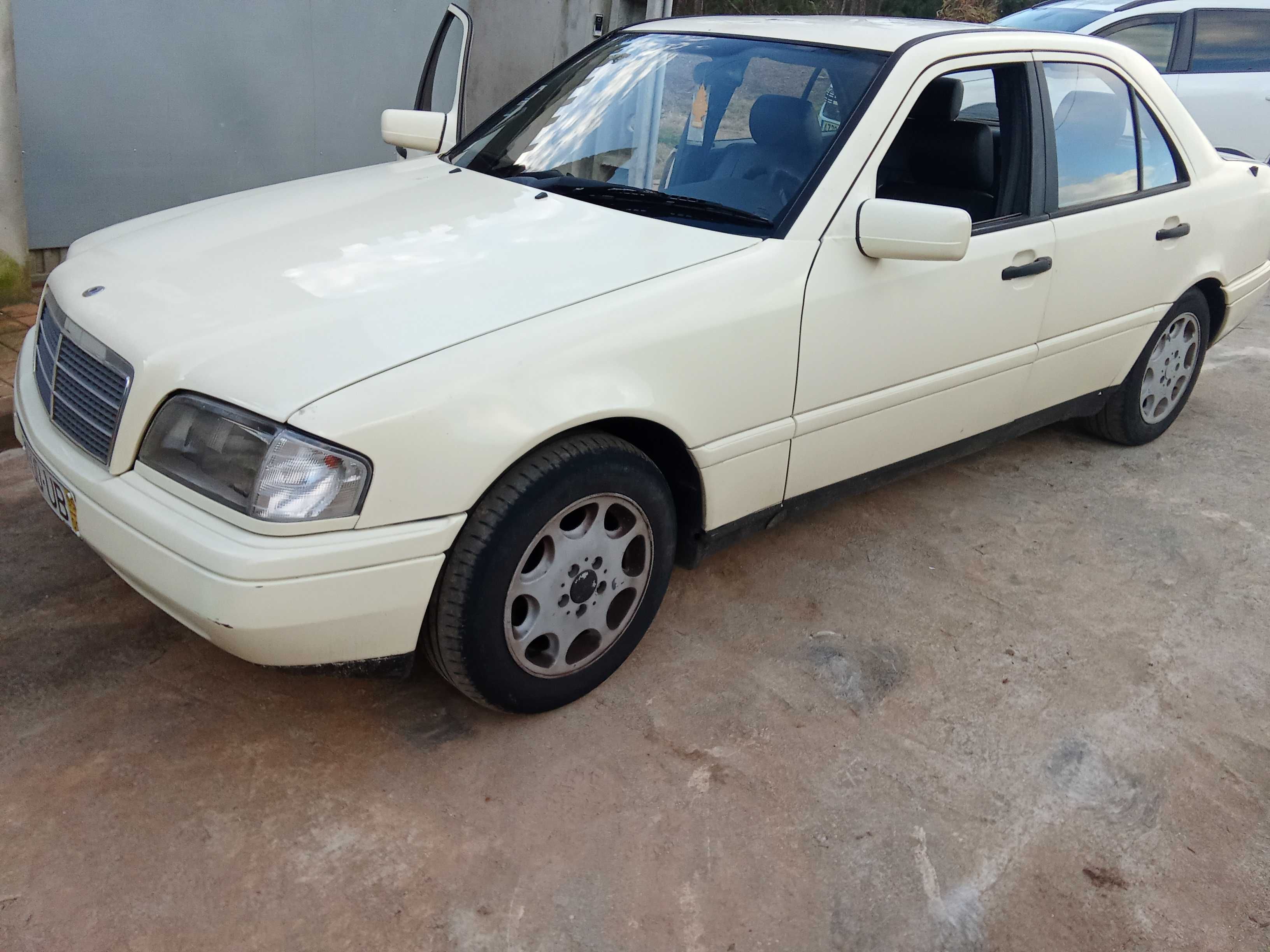 Vendo Mercedes c220