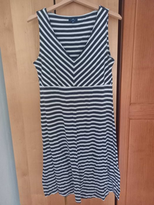 Vestido com riscas azul