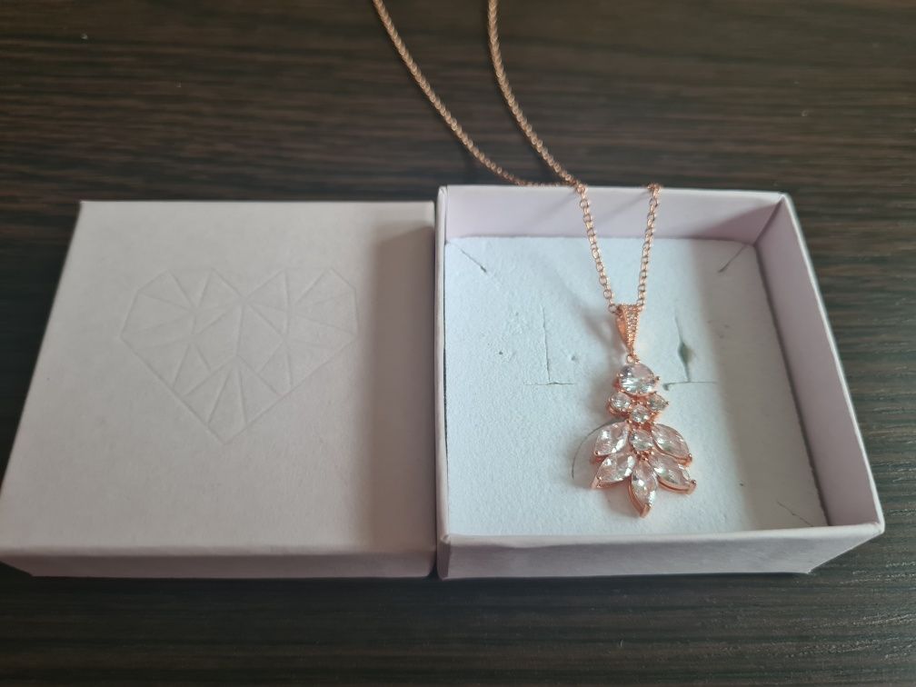 Naszyjnik ślubny Almeria Rose Gold