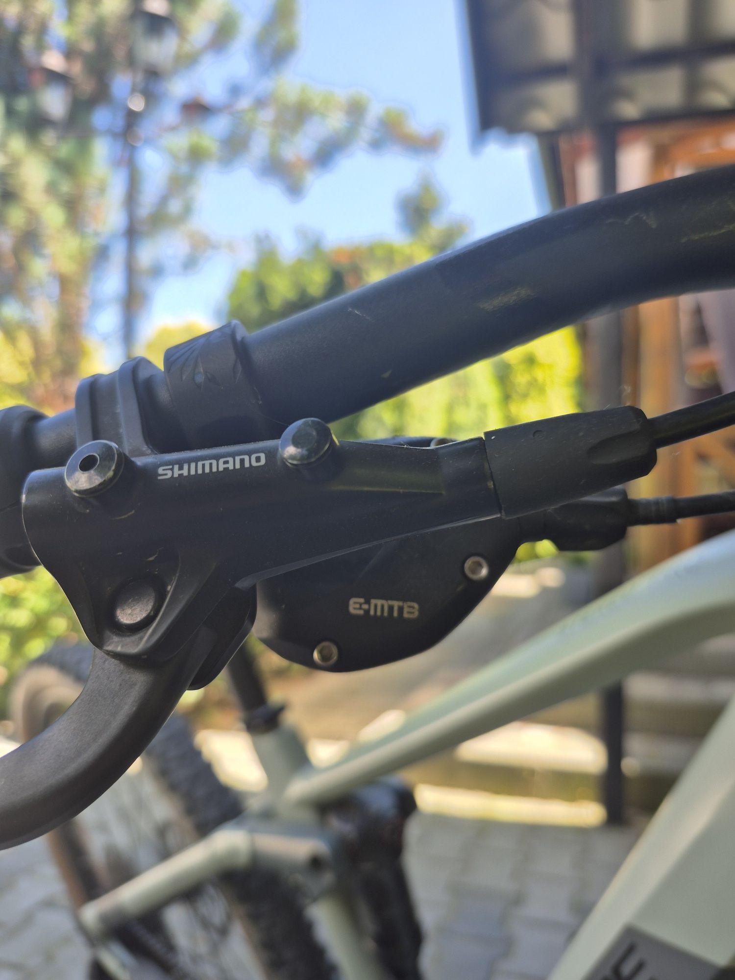Rower elektryczny Cube stereo pro 120