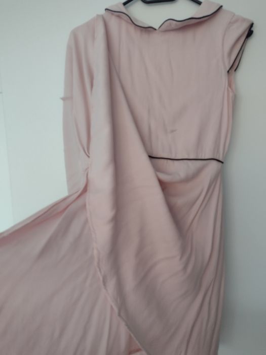 Sukienki rozmiar 146