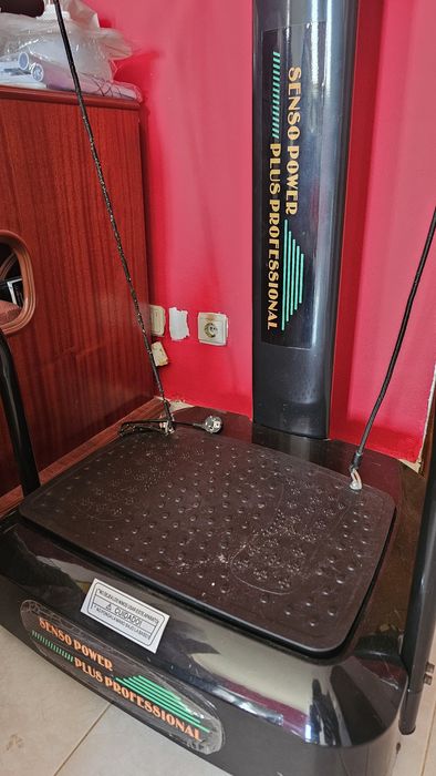 Vende-se plataforma vibratória