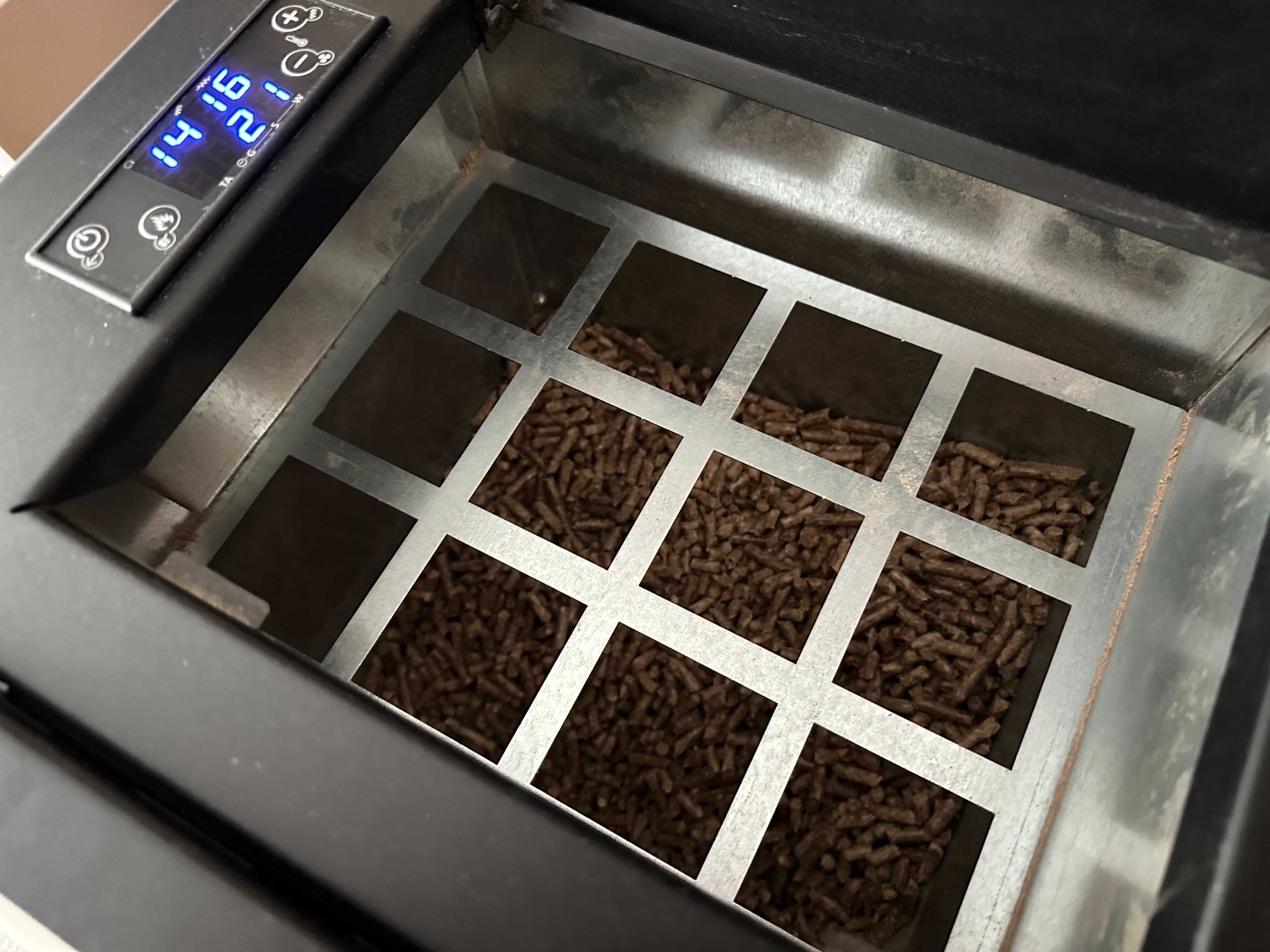 Salamandra a pellets SLIM VIRGO 12KW BRANCO + Aspirador cinzas