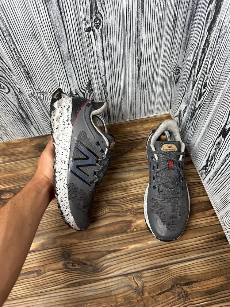 Кросівки - New Balance 44р