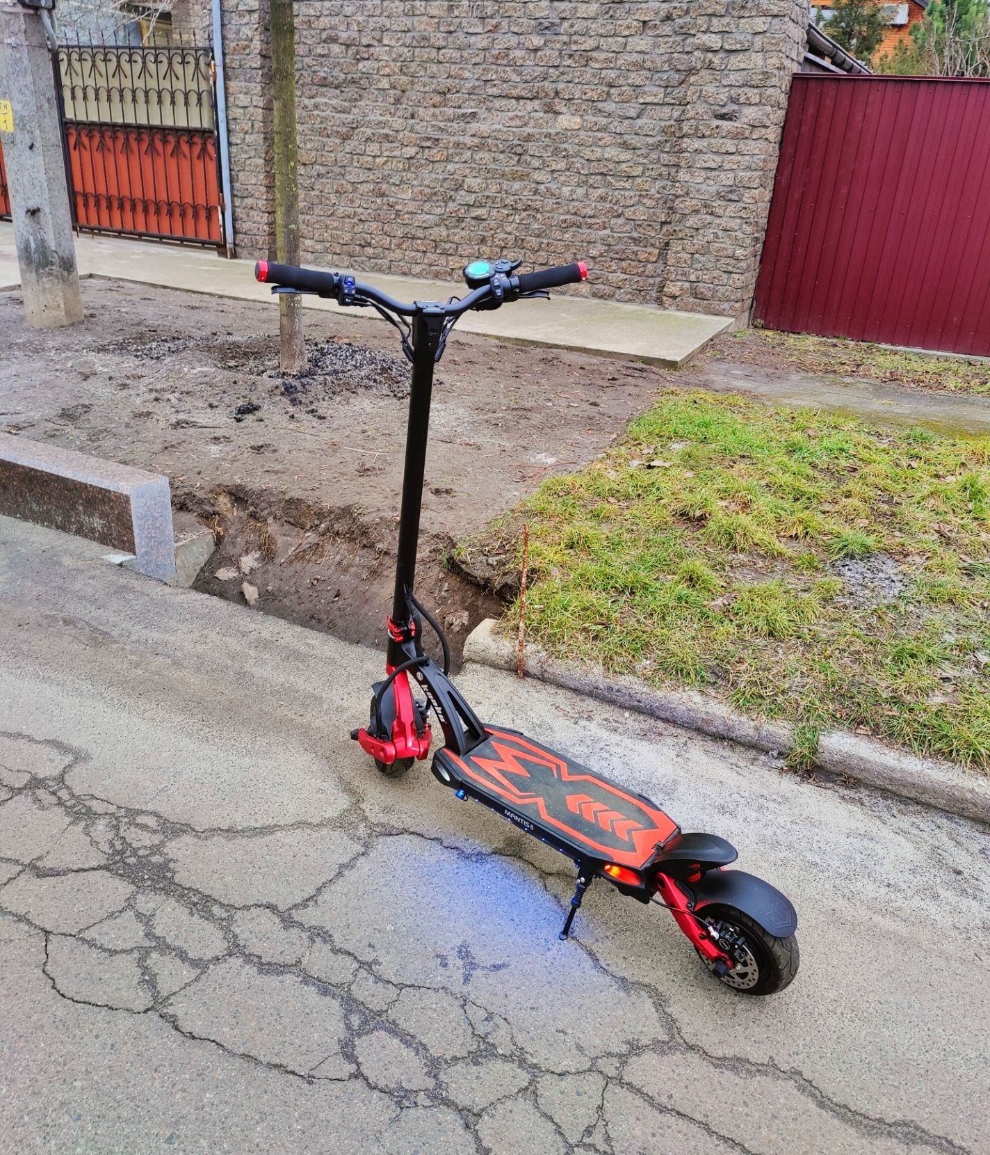 Kaabo mantis 8 pro+ електросамокат